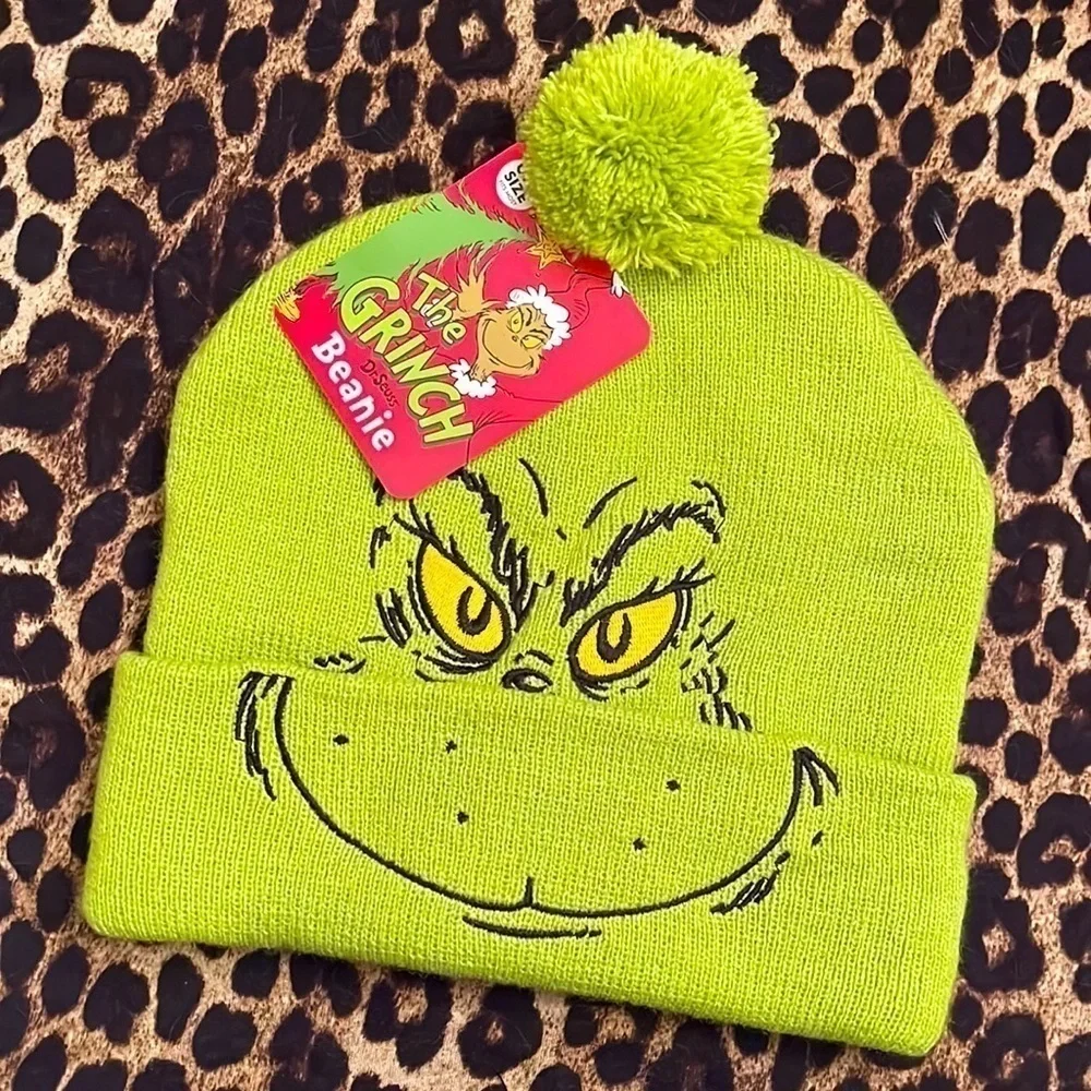 Brand New The Grinch Knit Pom Embroidered Hat Green Christmas Novelty Beanie